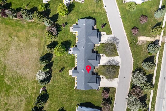 901 W BENT OAK LANE, Appleton, WI 54914