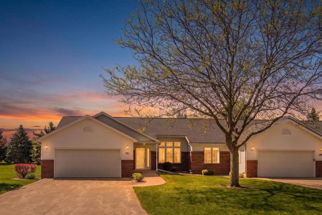 901 W BENT OAK LANE, Appleton, WI 54914