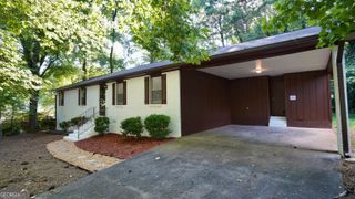 5521 E Wind Drive SW, Lilburn, GA 30047