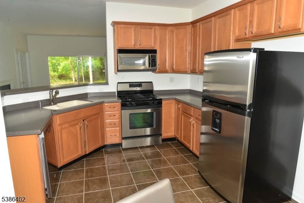 2103 Neville Ct 2103, Franklin Twp., NJ 08873