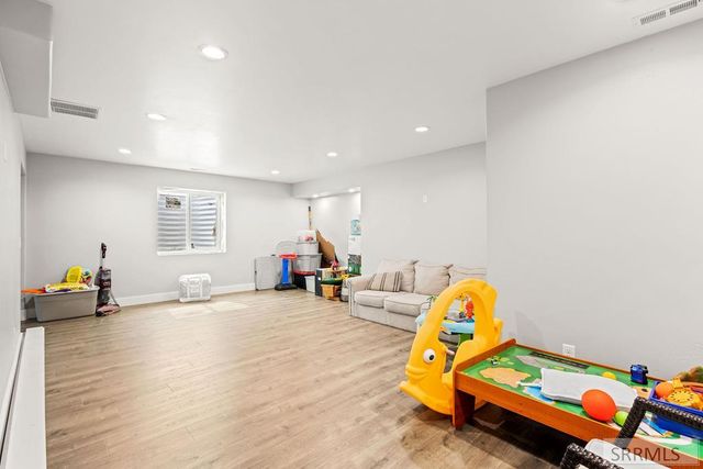 3994 Ventura Avenue, Idaho Falls, ID 83401