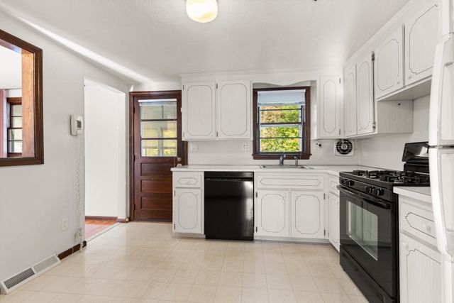 46 Frederickson, Randolph, MA 02368