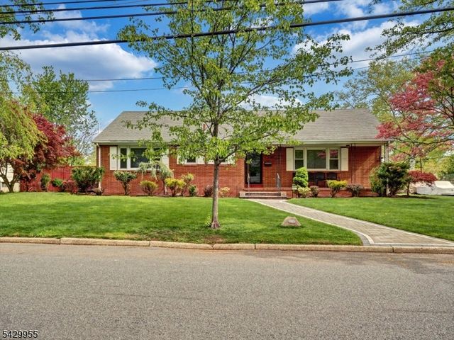 857 Grove St, Rahway City, NJ 07065