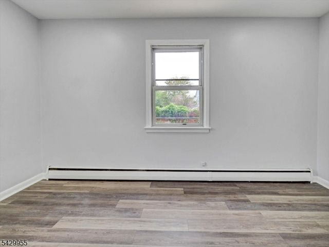 857 Grove St, Rahway City, NJ 07065