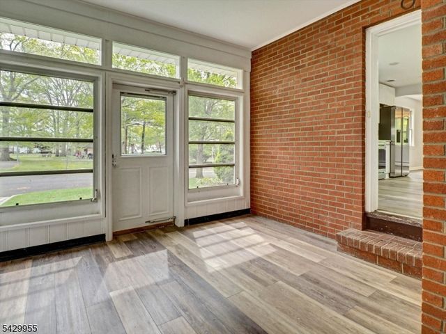 857 Grove St, Rahway City, NJ 07065