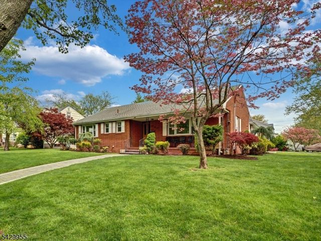 857 Grove St, Rahway City, NJ 07065
