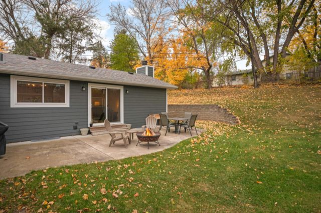 3708 Rolling View Drive, White Bear Lake, MN 55110