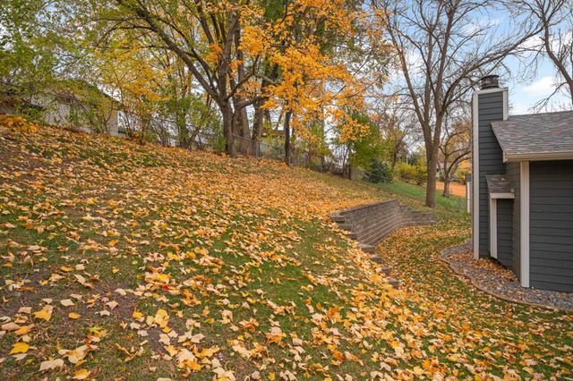 3708 Rolling View Drive, White Bear Lake, MN 55110