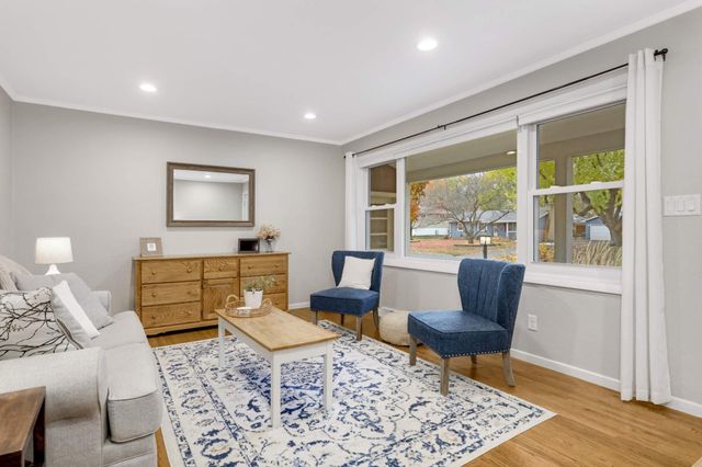 3708 Rolling View Drive, White Bear Lake, MN 55110