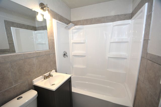 2128 W Haskell St, Wichita, KS 67213