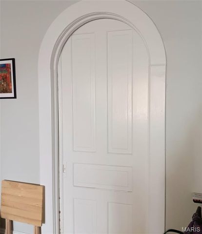 3521 Hartford Street, St Louis, MO 63118