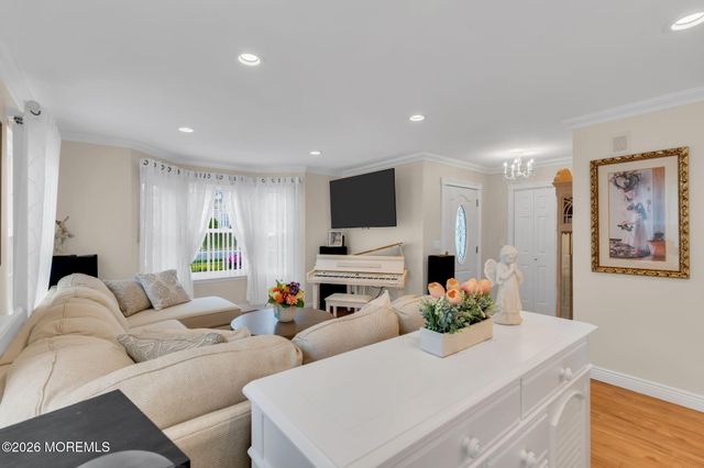 2 Willow Drive, Barnegat, NJ 08005
