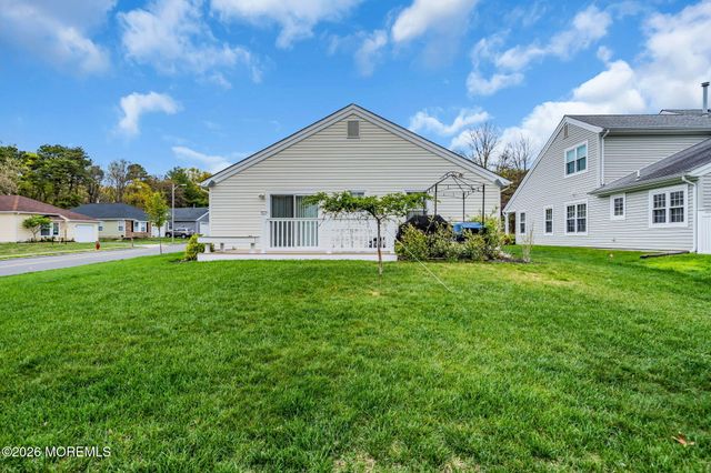 2 Willow Drive, Barnegat, NJ 08005