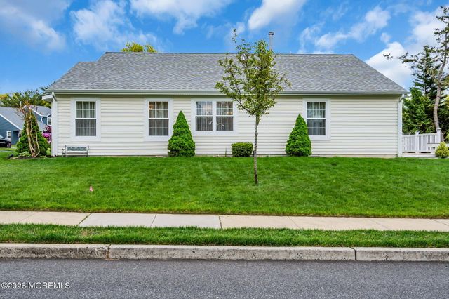 2 Willow Drive, Barnegat, NJ 08005
