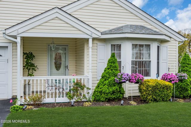 2 Willow Drive, Barnegat, NJ 08005