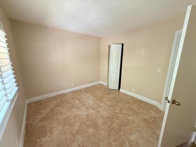 1035 LAKE SHORE Drive 103, Lake Park, FL 33403