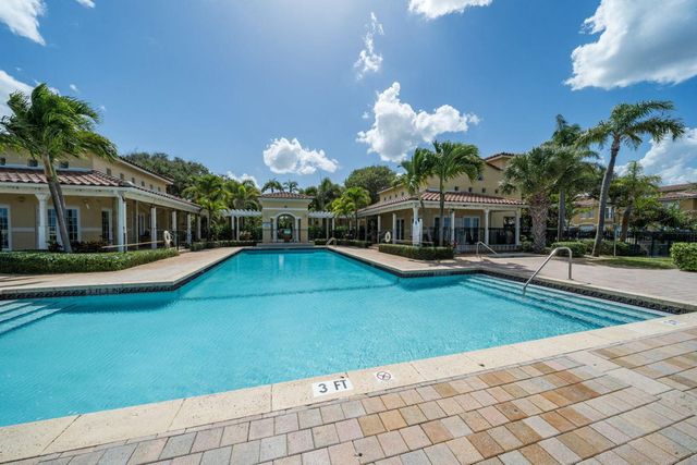 1035 LAKE SHORE Drive 103, Lake Park, FL 33403