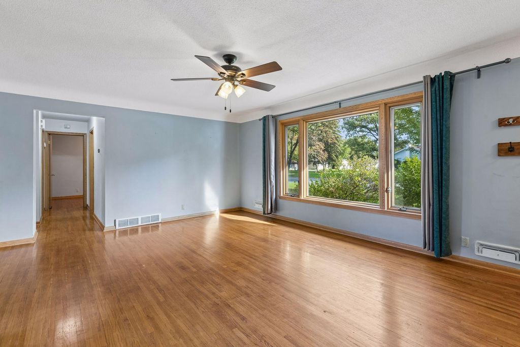 21 70th Way NE, Fridley, MN 55432 — photo 5