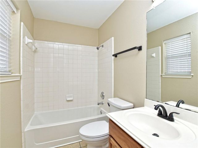 7220 Black Panda TRL, Del Valle, TX 78617