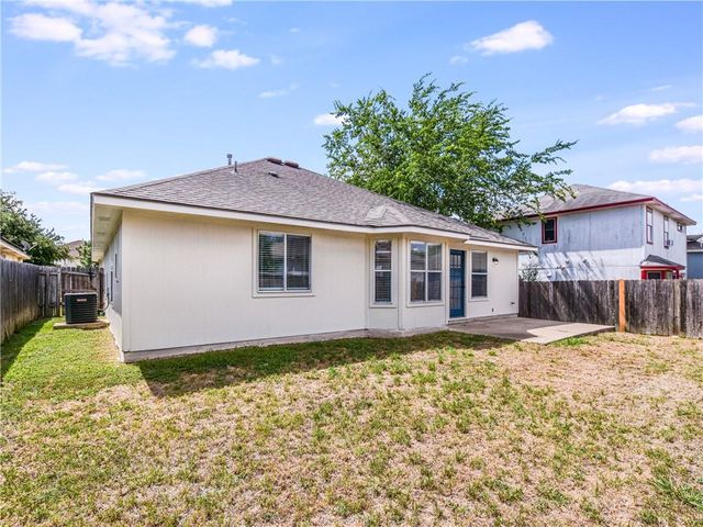 7220 Black Panda TRL, Del Valle, TX 78617