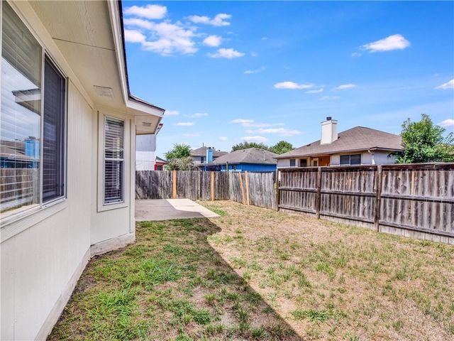 7220 Black Panda TRL, Del Valle, TX 78617