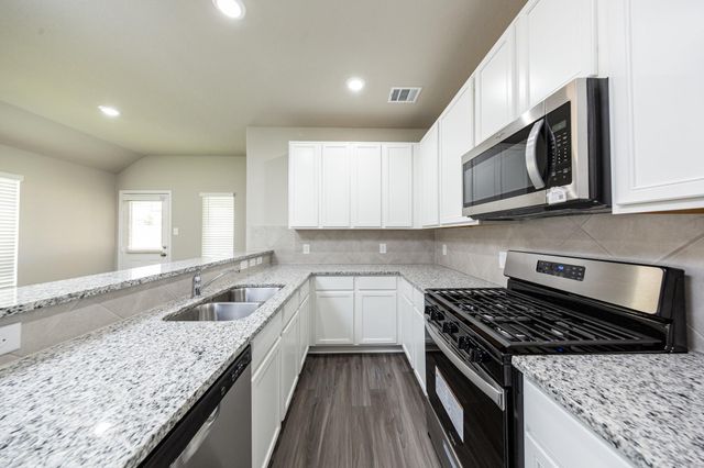 3809 Alexus Drive, Conroe, TX 77301