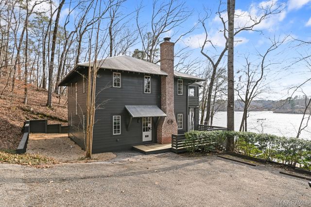 1413 RIVER Road, Titus, AL 36080