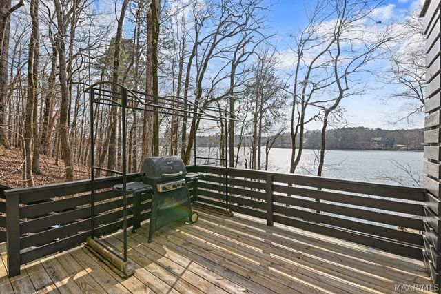 1413 RIVER Road, Titus, AL 36080