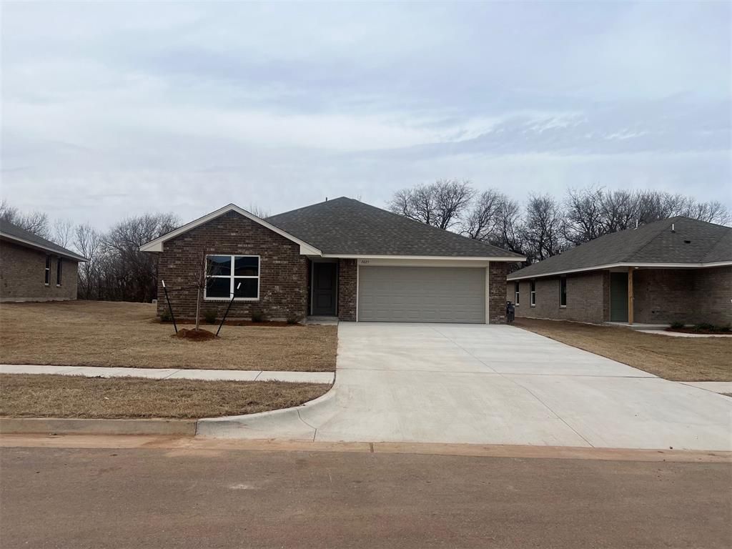 2025 Brush Creek Way, Newcastle, OK 73065