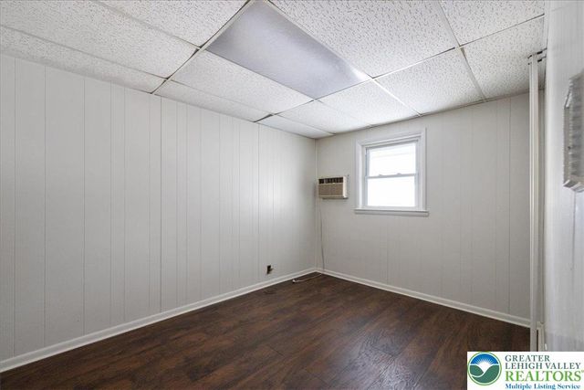 231 North Peach Street, Allentown City, PA 18102