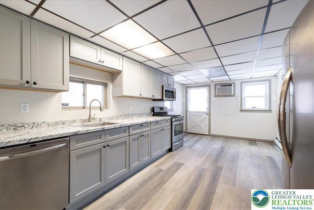 231 North Peach Street, Allentown City, PA 18102