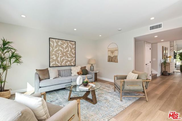 10701 Hepburn Circle, Culver City, CA 90232