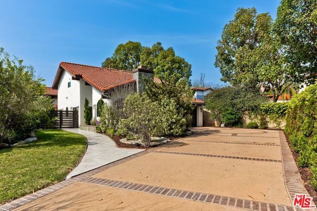 10701 Hepburn Circle, Culver City, CA 90232