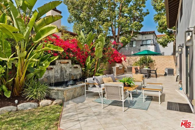 10701 Hepburn Circle, Culver City, CA 90232