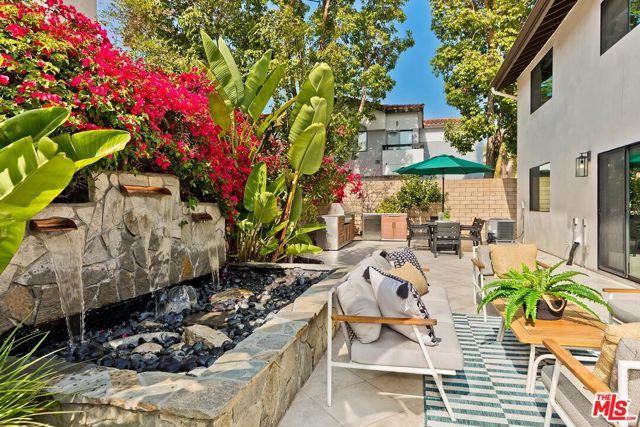 10701 Hepburn Circle, Culver City, CA 90232