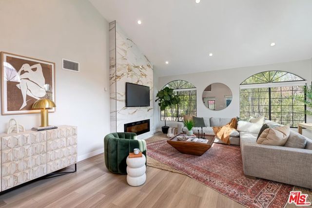 10701 Hepburn Circle, Culver City, CA 90232