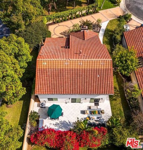 10701 Hepburn Circle, Culver City, CA 90232