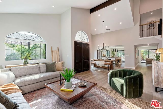 10701 Hepburn Circle, Culver City, CA 90232