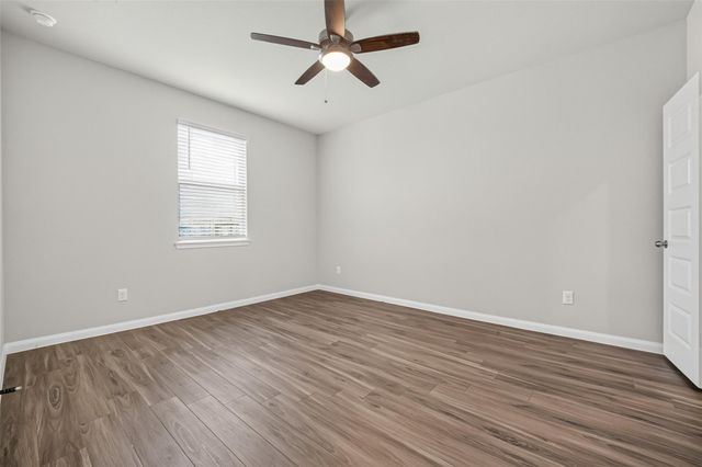 954 Luke Darrell Drive, Rosharon, TX 77583