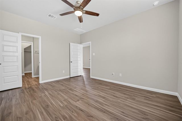 954 Luke Darrell Drive, Rosharon, TX 77583