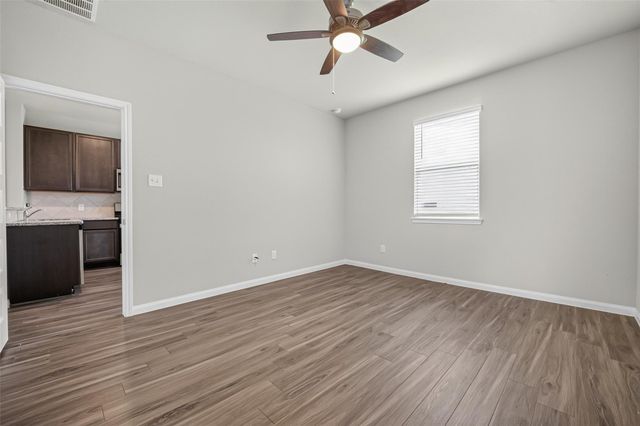 954 Luke Darrell Drive, Rosharon, TX 77583