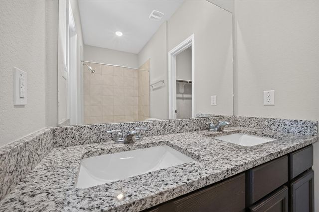 954 Luke Darrell Drive, Rosharon, TX 77583