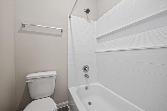 954 Luke Darrell Drive, Rosharon, TX 77583