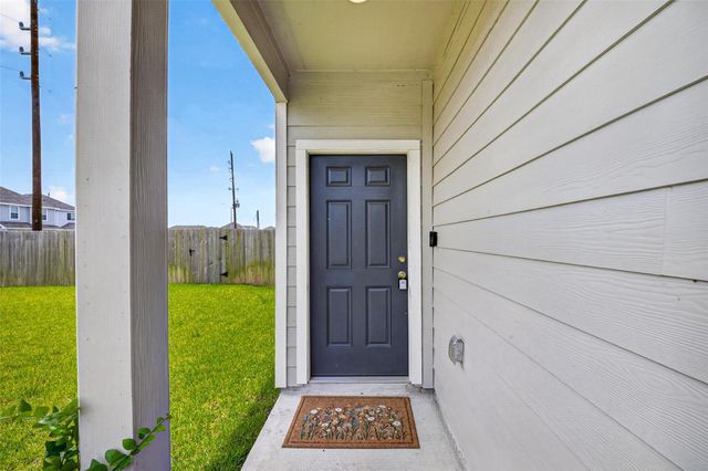 954 Luke Darrell Drive, Rosharon, TX 77583