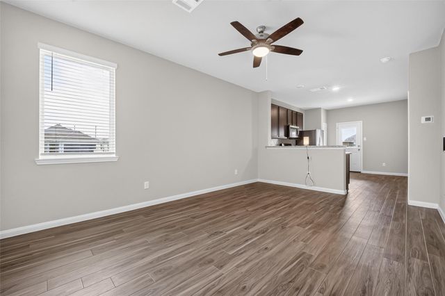 954 Luke Darrell Drive, Rosharon, TX 77583