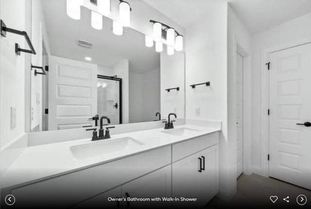 13313 Cerro Castellan TRCE, Manor, TX 78653