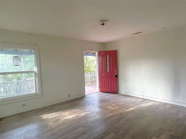 802 Gardner Drive, Palestine, TX 75803