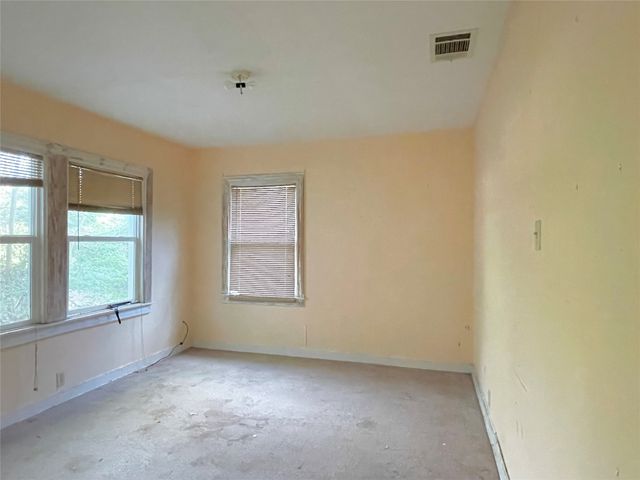 802 Gardner Drive, Palestine, TX 75803