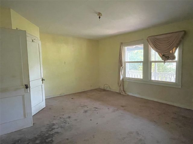 802 Gardner Drive, Palestine, TX 75803