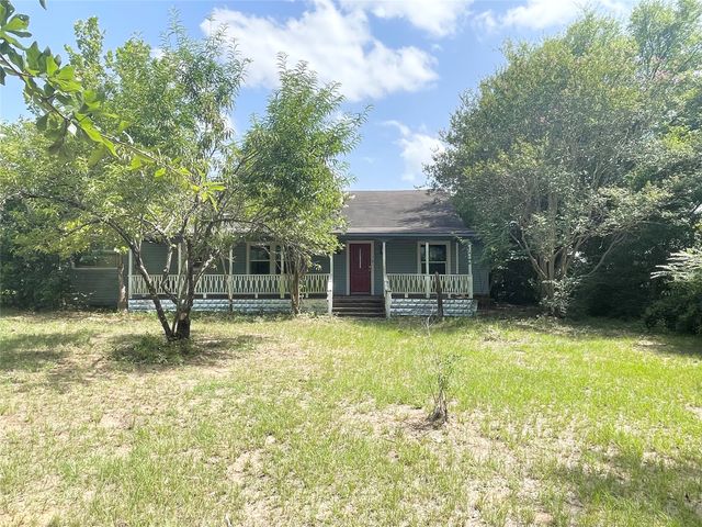 802 Gardner Drive, Palestine, TX 75803